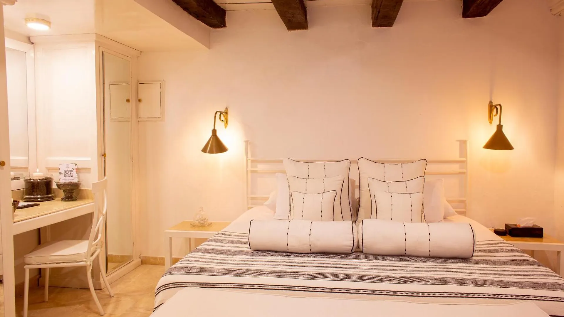 Leones De Alba Hotel Boutique Cartagena