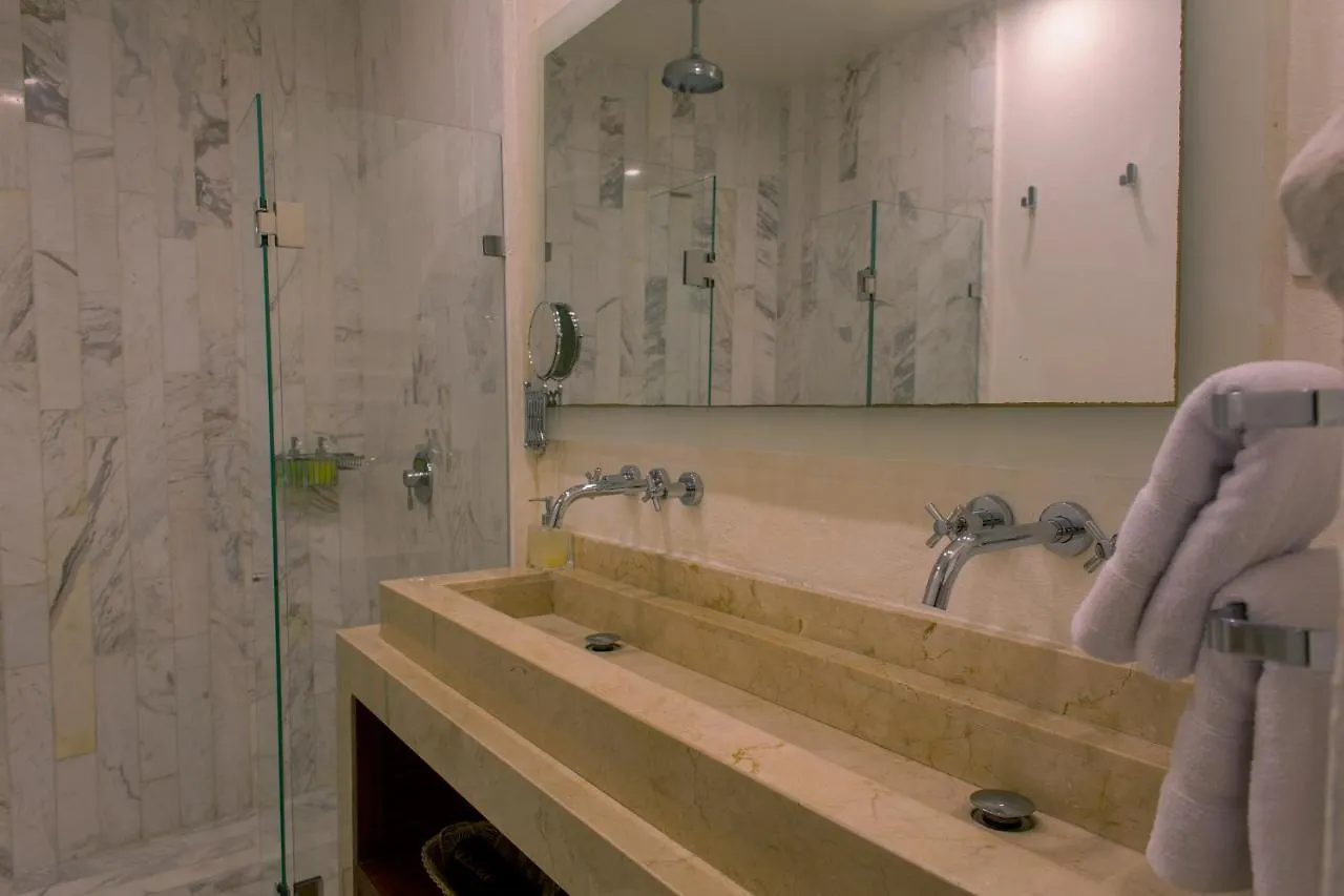 Leones De Alba Hotel Boutique Cartagena
